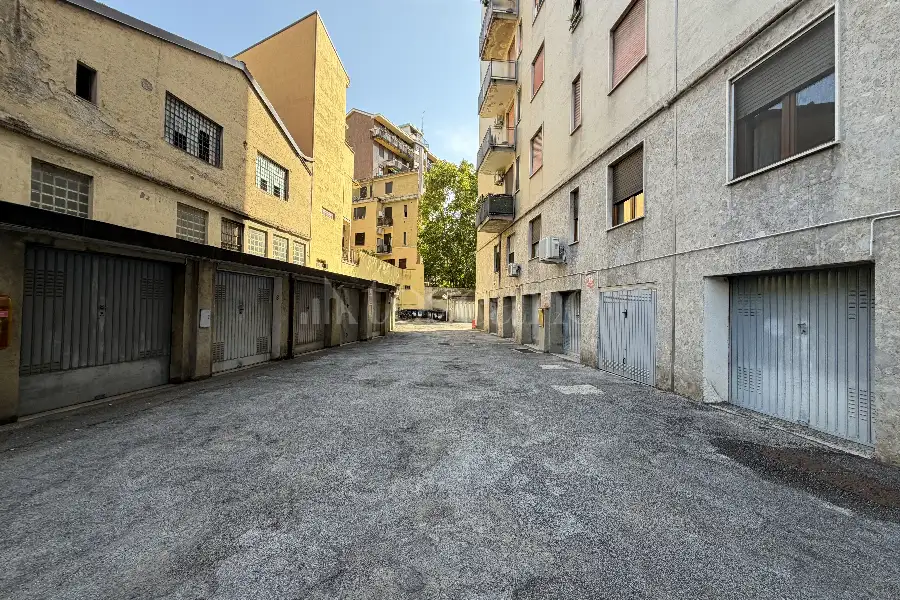 Box in vendita di 17 mq a €43.000 (rif. 42/2026)