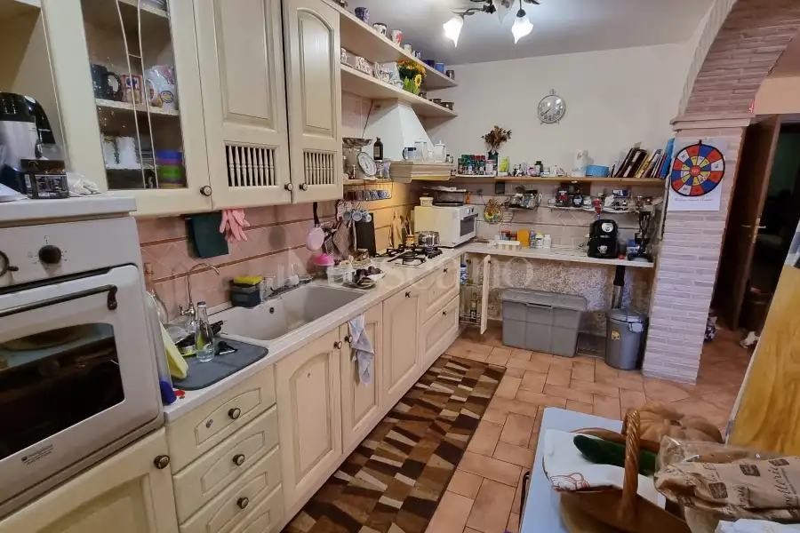 Villa in vendita di 240 mq a €450.000 (rif. 17/2026)