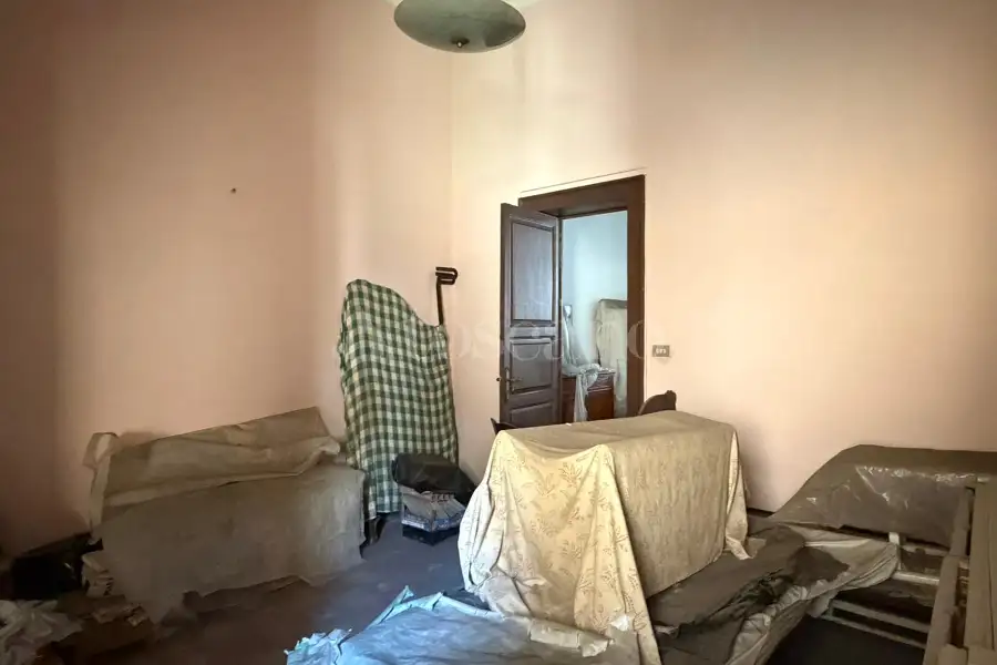 Palazzo in vendita di 263 mq a €248.000 (rif. 118/2026)