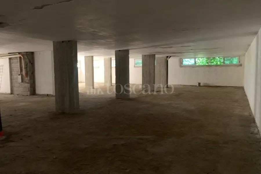 Magazzino in vendita di 324 mq a €60.000 (rif. 46/2025)