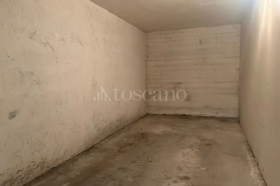 Box in vendita di 16 mq a €14.000 (rif. 36/2024)