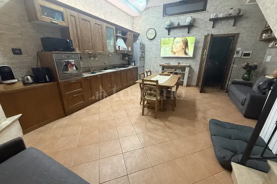 Villino a Schiera in vendita di 120 mq a €379.000 (rif. 7/2026)