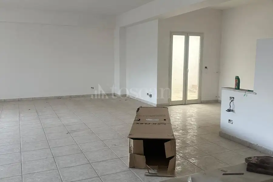 Negozio in affitto di 2.100 mq trattativa riservata (rif. 4/2026)