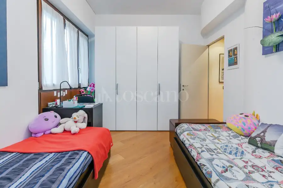 Villa Bifamiliare in vendita di 680 mq trattativa riservata (rif. 42/2025)