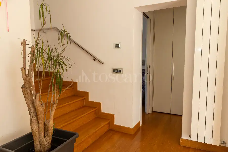 Villino a Schiera in vendita di 216 mq a €779.000 (rif. 114/2025)