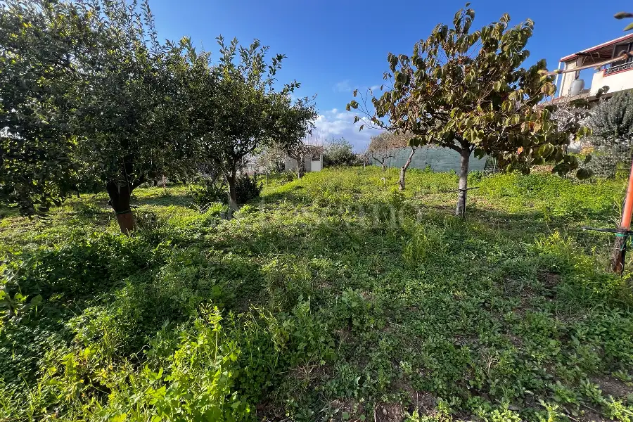 Casa Indipendente in vendita di 420 mq a €270.000 (rif. 5/2026)