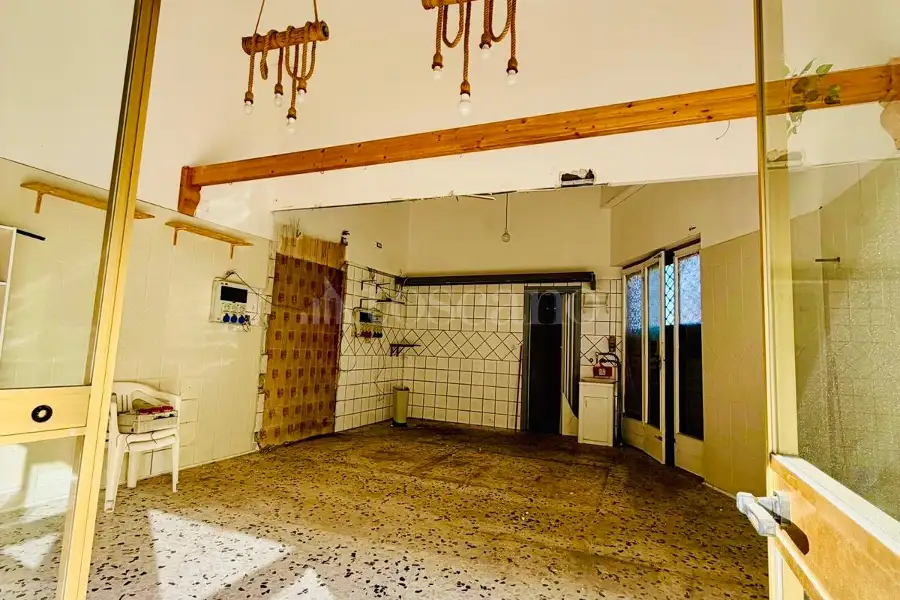 Negozio in affitto di 60 mq a €500 (rif. 48/2026)