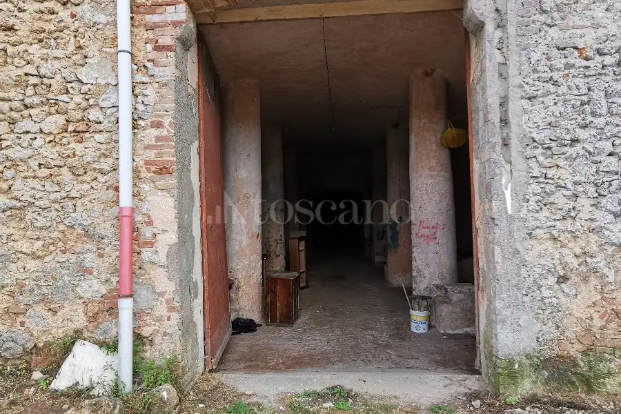 Casa in vendita di 250 mq a €274.000 (rif. 32/2023)