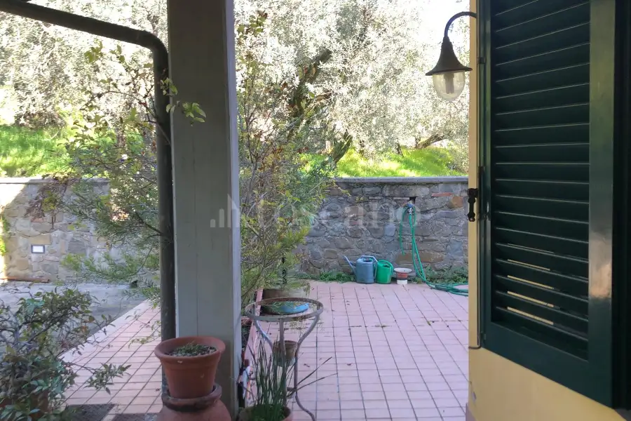 Villa in vendita di 410 mq a €398.000 (rif. 43/2024)