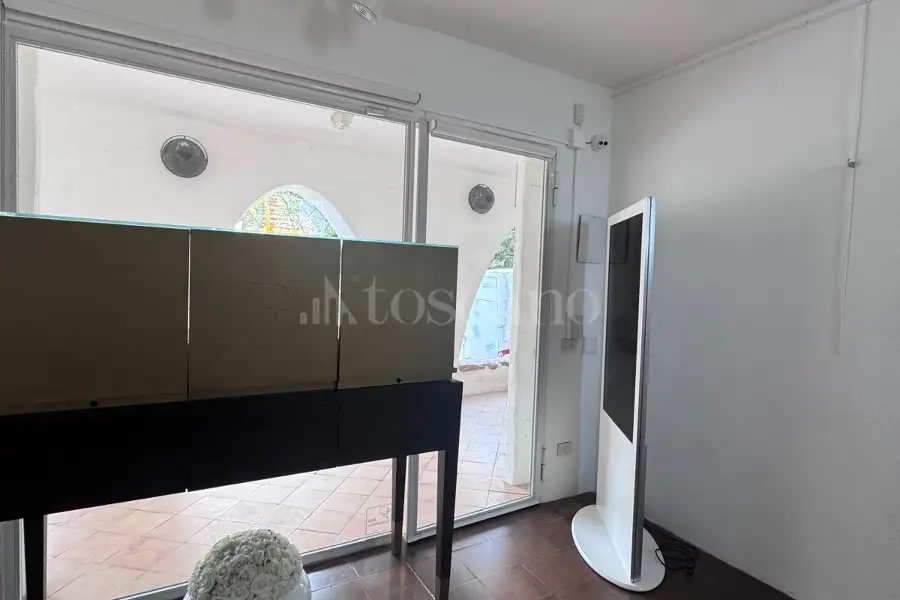 Negozio in vendita di 35 mq a €240.000 (rif. 14/2025)