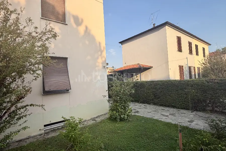 Villa Bifamiliare in vendita di 240 mq a €285.000 (rif. 18/2026)