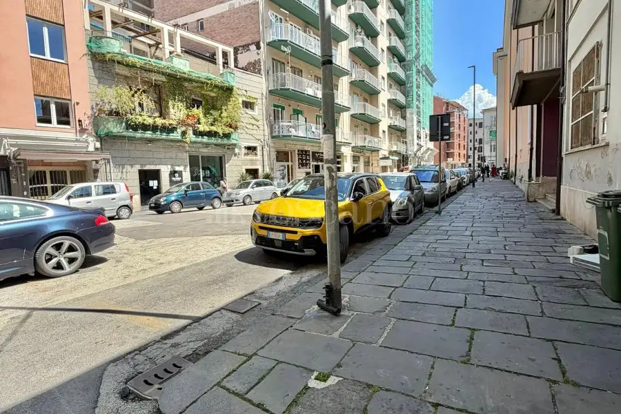 Negozio in vendita di 48 mq a €40.000 (rif. 30/2026)