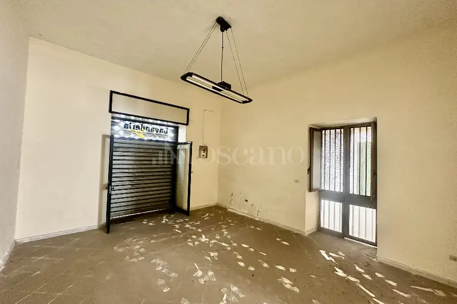 Negozio in vendita di 120 mq a €159.000 (rif. 4/2026)