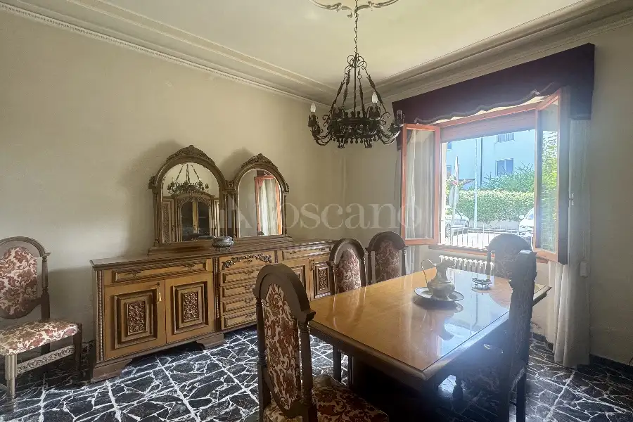 Casa Indipendente in vendita di 288 mq a €600.000 (rif. 30/2026)