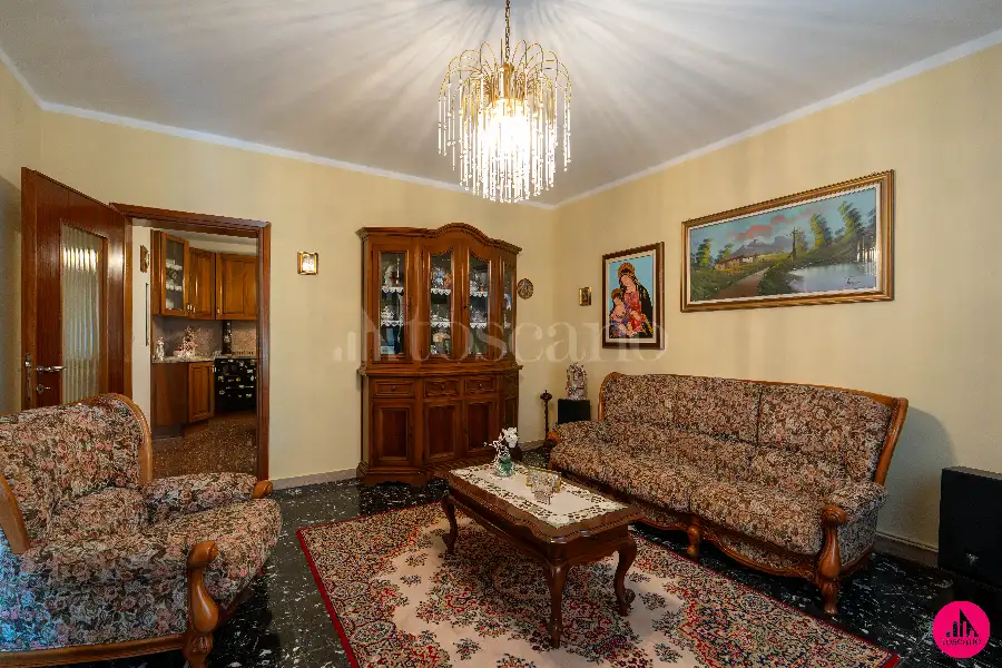 Casa Indipendente in vendita di 254 mq a €250.000 (rif. 150/2026)