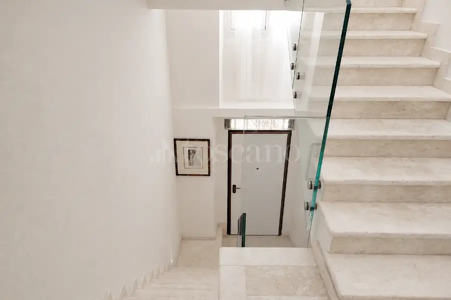 Palazzo in vendita di 210 mq a €950.000 (rif. 36/2026)