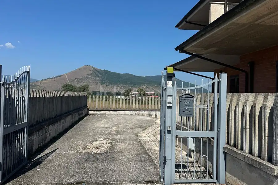 Villa Bifamiliare in vendita di 220 mq a €220.000 (rif. 63/2026)
