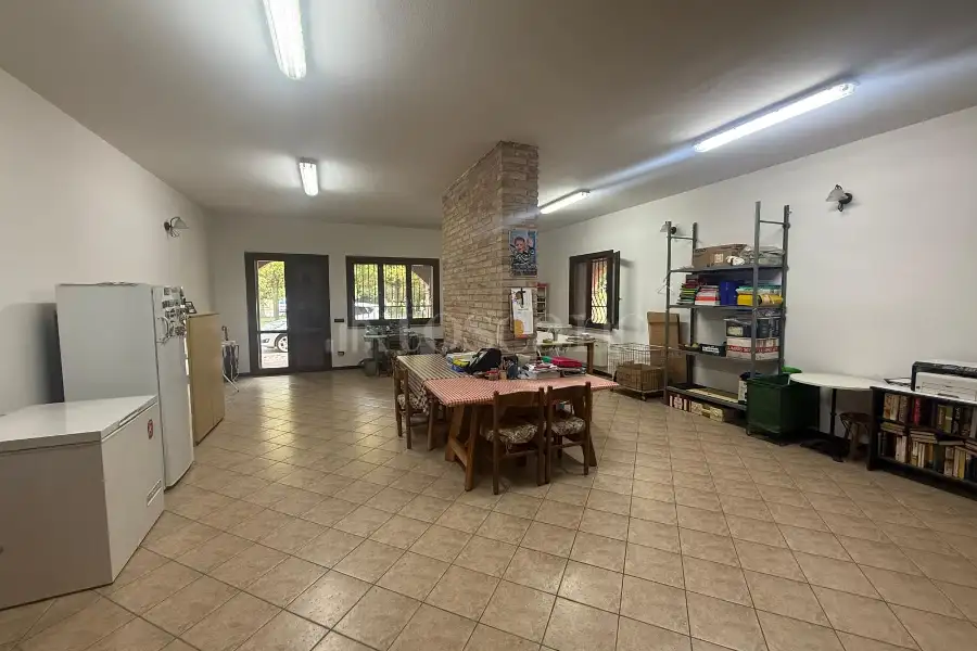 Casa Indipendente in vendita di 332 mq a €655.000 (rif. 52/2026)