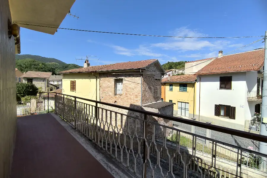 Villa in vendita di 250 mq a €115.000 (rif. 53/2025)