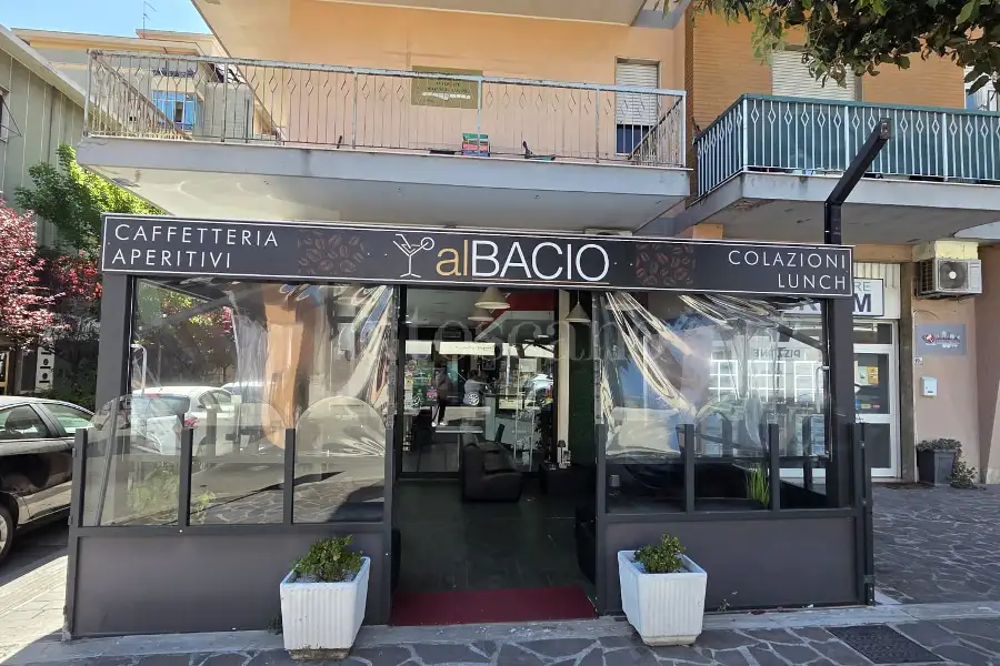 Negozio in vendita di 50 mq a €150.000 (rif. 20/2026)