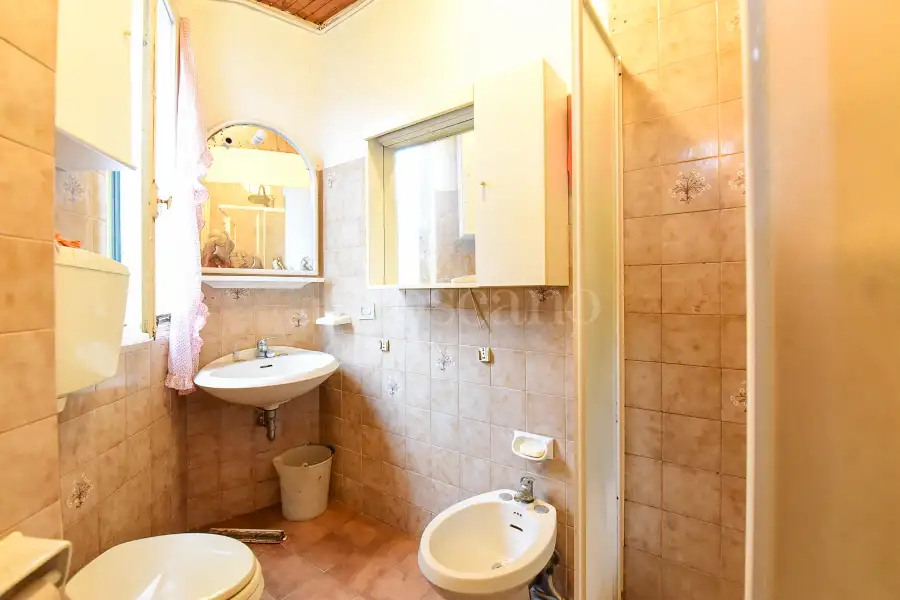 Palazzo in vendita di 300 mq a €355.000 (rif. 31/2024)