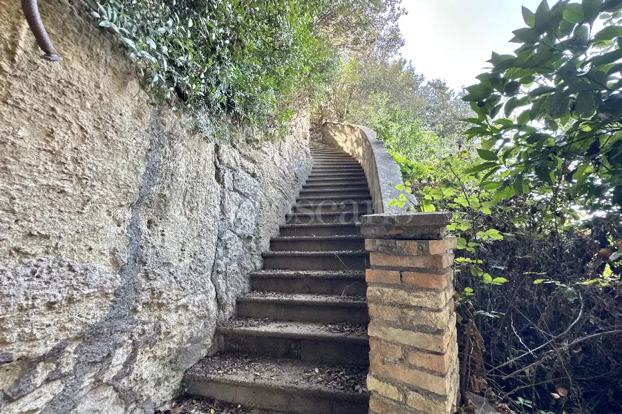 Casa Indipendente in vendita di 350 mq a €349.000 (rif. 112/2025)