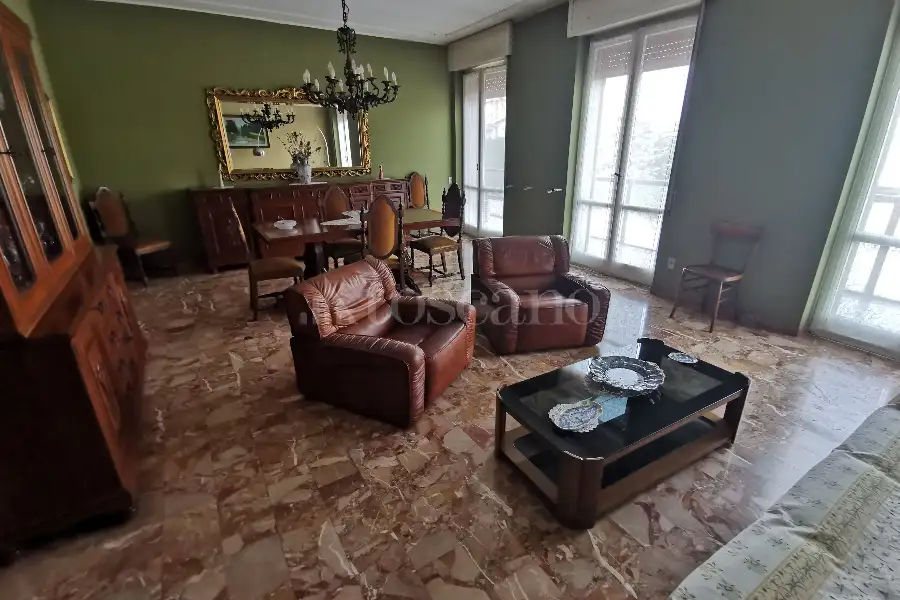 Casa Indipendente in vendita di 200 mq a €210.000 (rif. 23/2026)