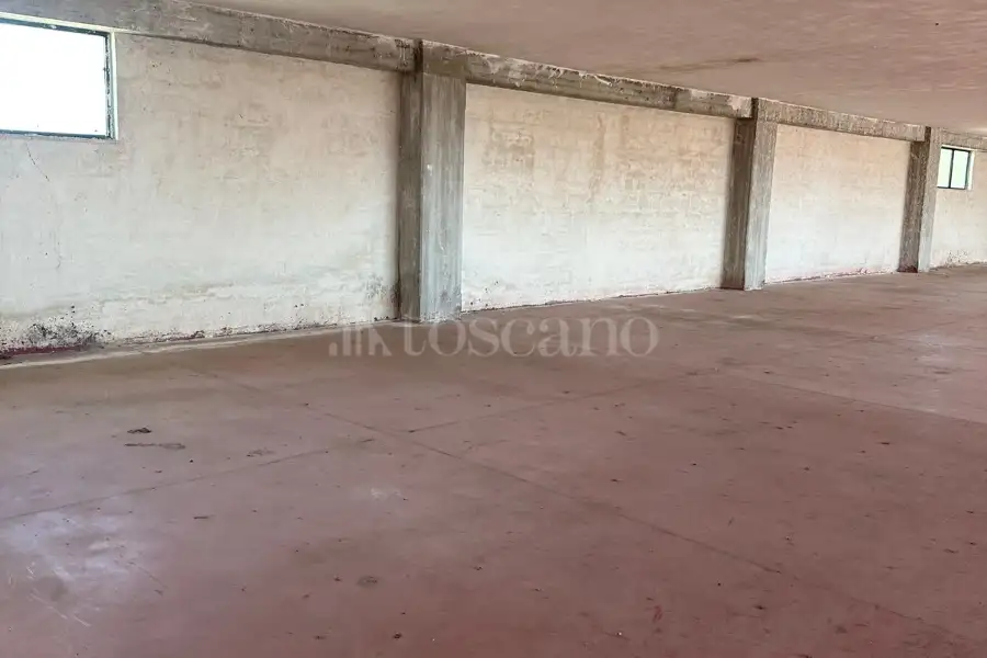 Negozio in vendita di 680 mq a €165.000 (rif. 150/2024)