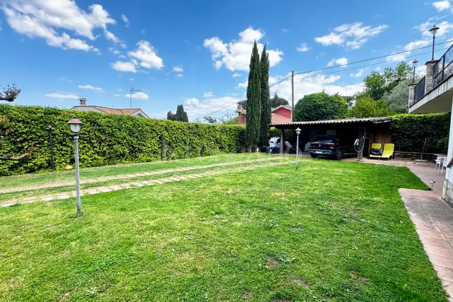 Villa in vendita di 356 mq a €779.000 (rif. 12/2026)