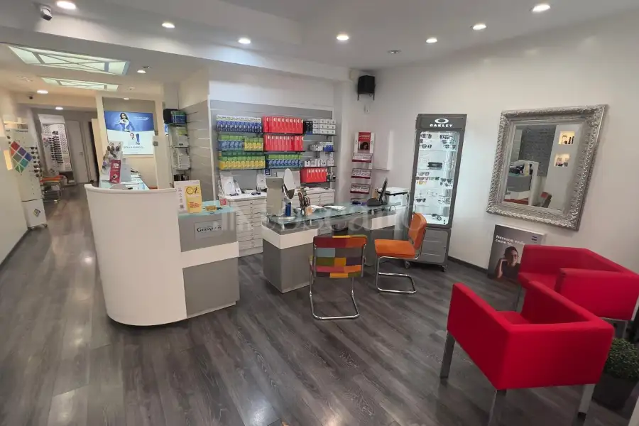 Negozio in affitto di 70 mq a €1.400 (rif. 2/2026)