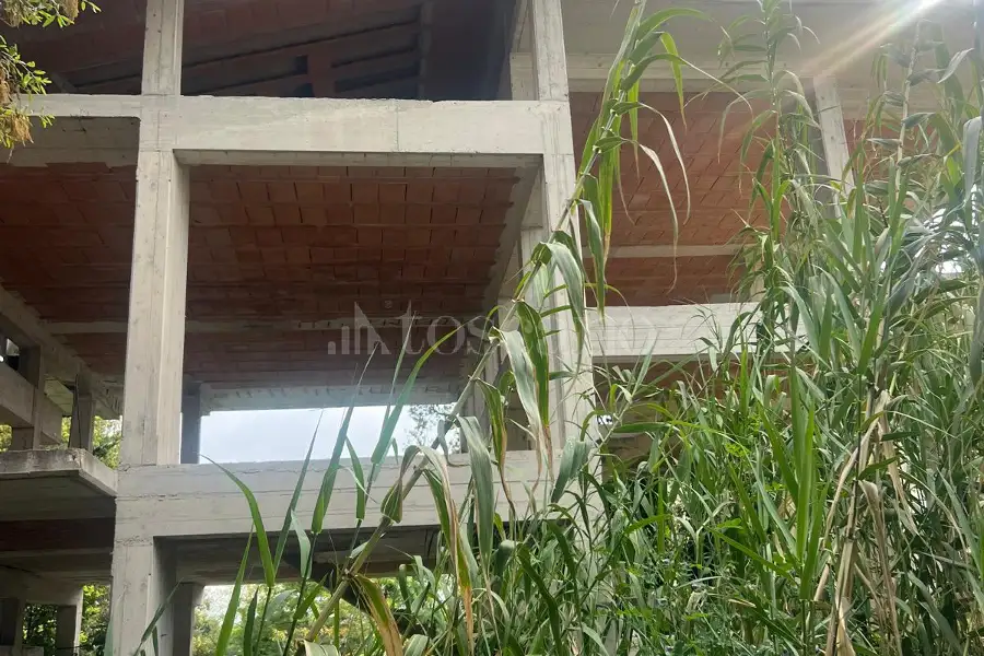 Villa Plurifamiliare in vendita di 150 mq a €490.000 (rif. 11/2026)