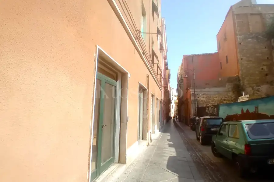 Negozio in vendita di 85 mq a €165.000 (rif. 9/2023)