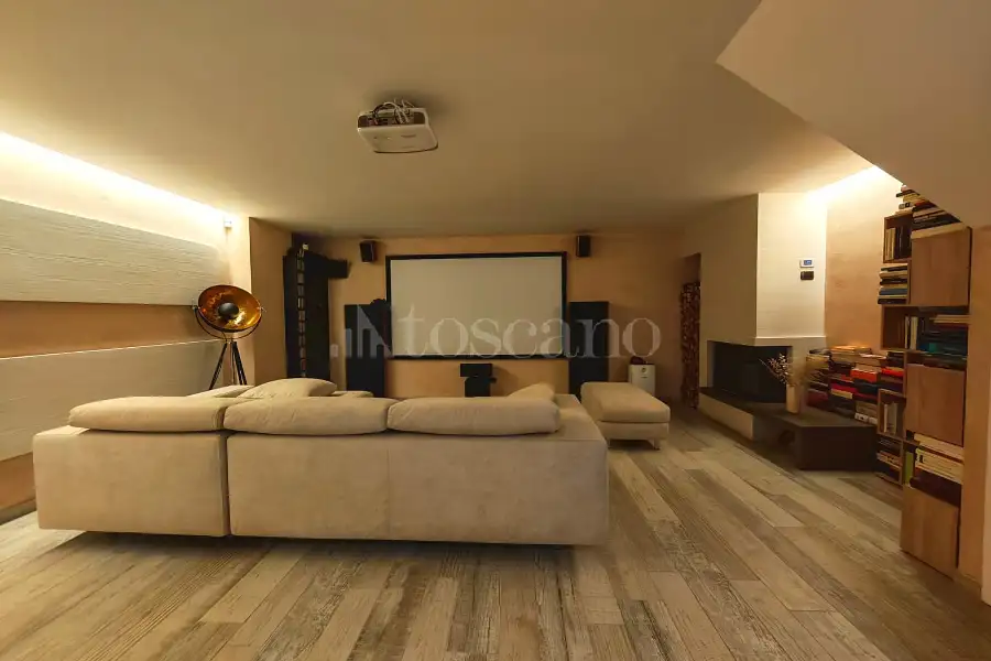 Villino a Schiera in vendita di 210 mq a €329.000 (rif. 48/2026)