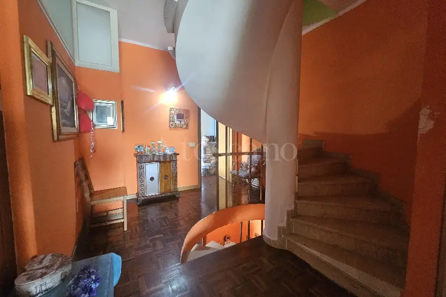 Villa Bifamiliare in vendita di 300 mq a €275.000 (rif. 62/2025)