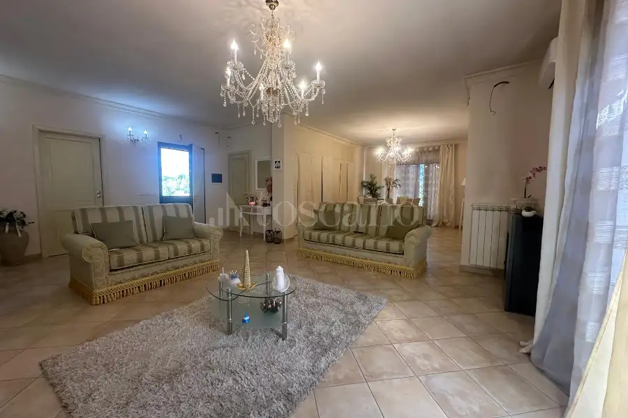 Villa Bifamiliare in vendita di 220 mq a €399.000 (rif. 94/2026)