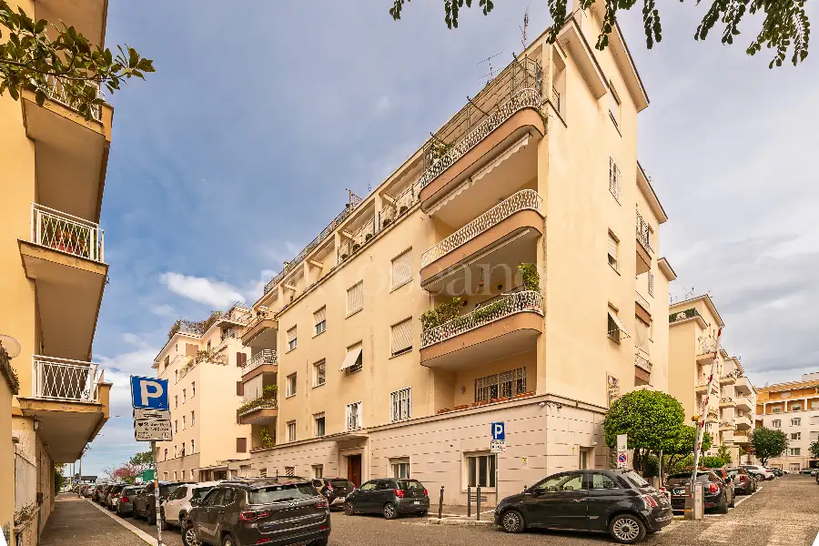 Casa in vendita di 105 mq a €1.090.000 (rif. 20/2026)