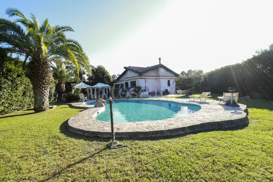 Villa in vendita di 200 mq a €769.000 (rif. 57/2026)