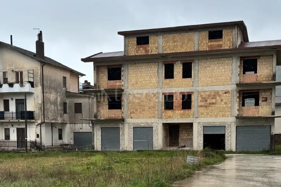 Casa Indipendente in vendita di 650 mq a €150.000 (rif. 56/2025)