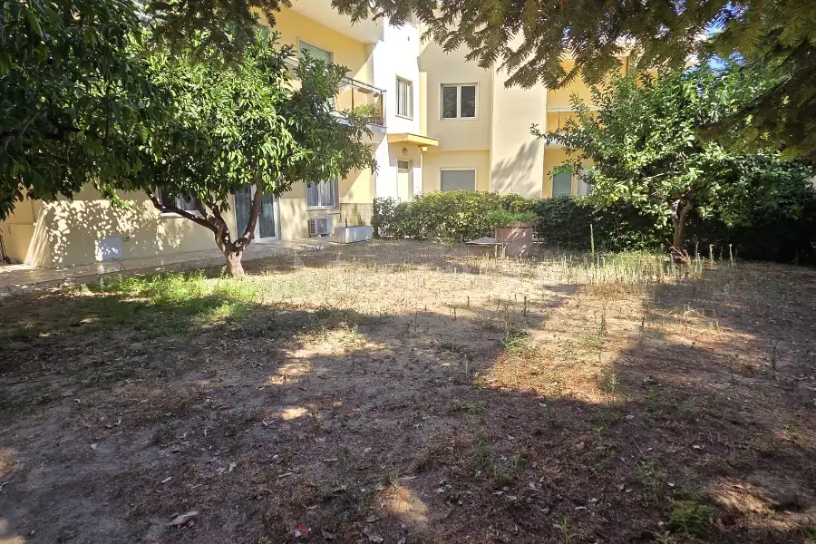 Villa Plurifamiliare in vendita di 575 mq a €580.000 (rif. 33/2026)
