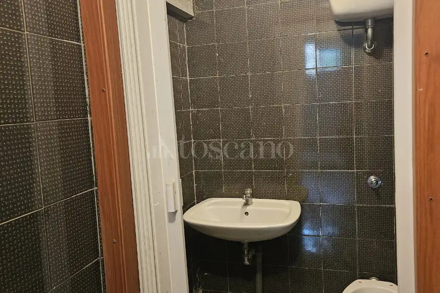 Negozio in affitto di 150 mq a €1.000 (rif. 126/2026)