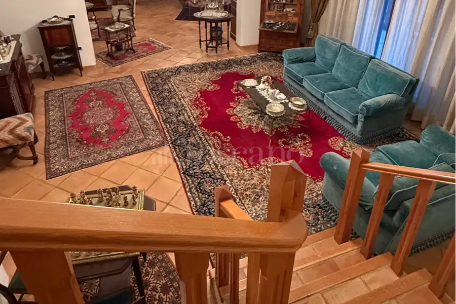Villa in vendita di 600 mq a €430.000 (rif. 6/2026)