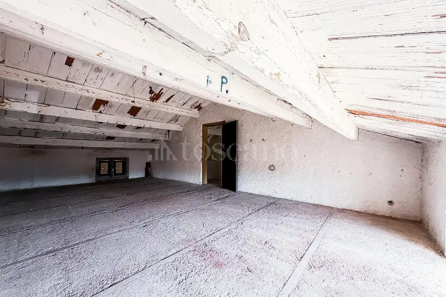 Casa Indipendente in vendita di 140 mq a €65.000 (rif. 40/2026)