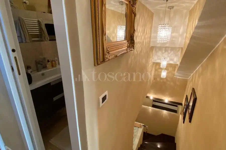 Attico in vendita di 150 mq a €349.000 (rif. 126/2026)