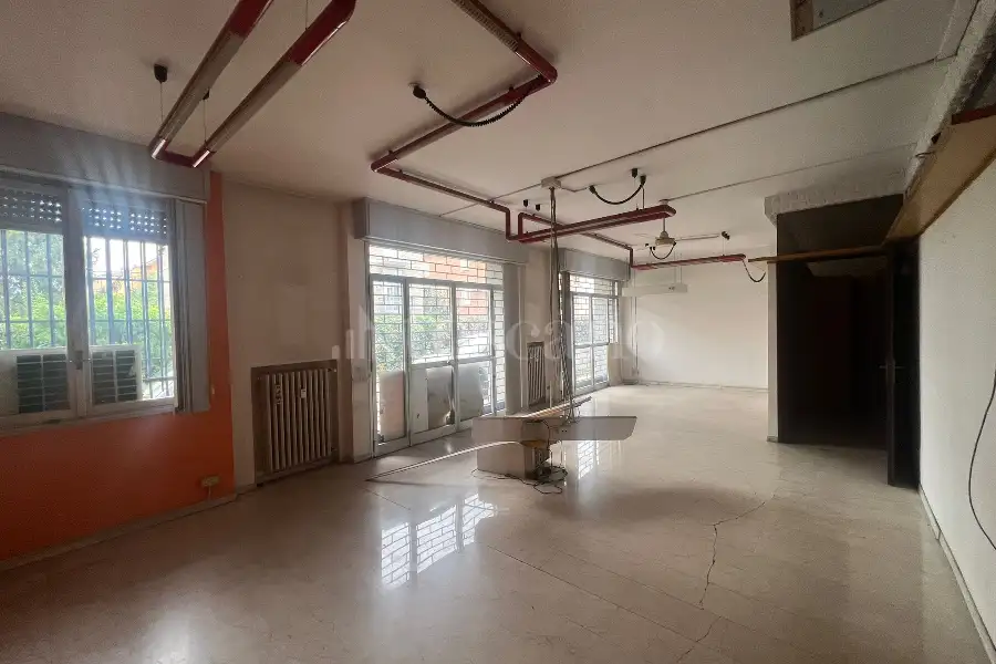 Negozio in vendita di 158 mq a €129.000 (rif. 5/2026)