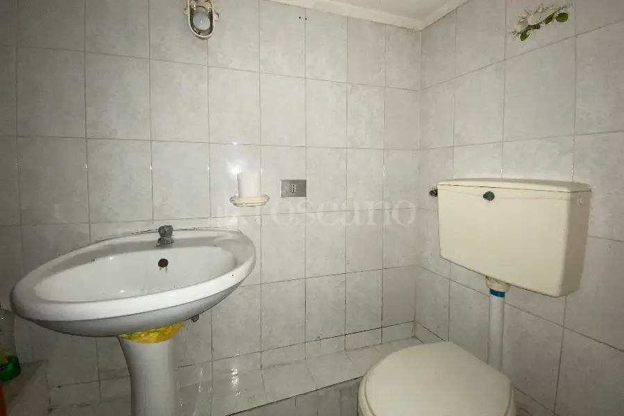 Posto Moto in vendita di 110 mq a €68.000 (rif. 4/2026)