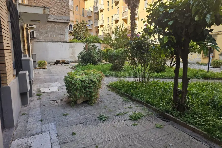 Negozio in affitto di 44 mq a €1.300 (rif. 19/2026)