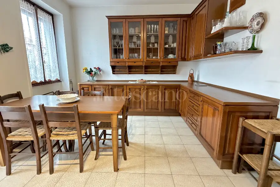 Casa in vendita di 170 mq a €805.000 (rif. 12/2026)