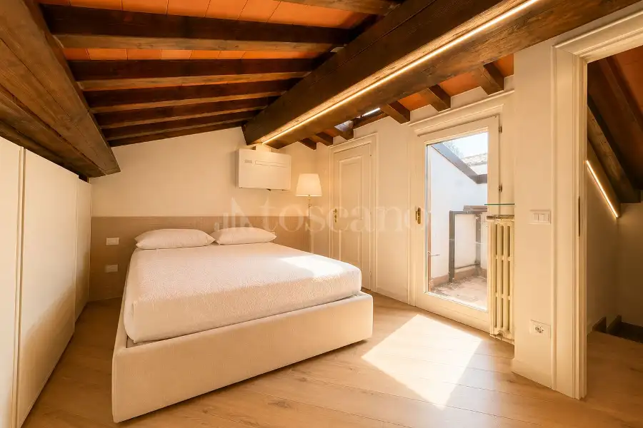 Attico in vendita di 210 mq a €1.200.000 (rif. 54/2026)