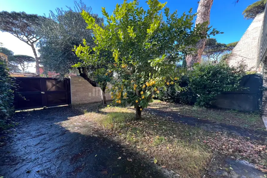 Villino a Schiera in vendita di 90 mq a €430.000 (rif. 5/2026)