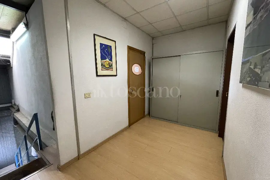 Capannone in affitto di 2.000 mq a €6.300 (rif. 23/2026)